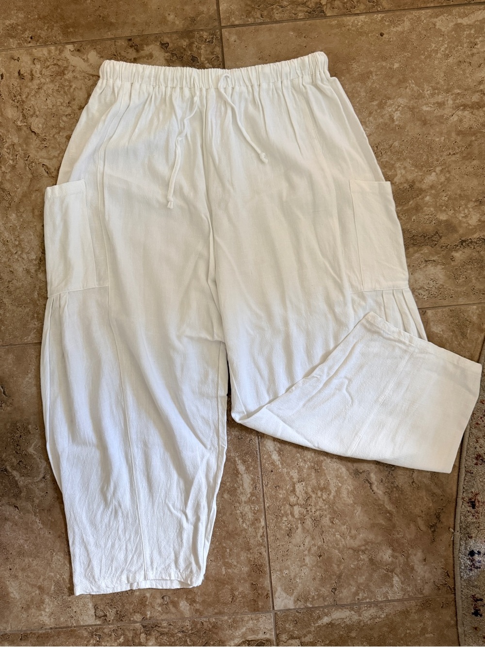 EUC Amazon Tarse White Drawstring Linen-Blend Harem Pants, size medium
